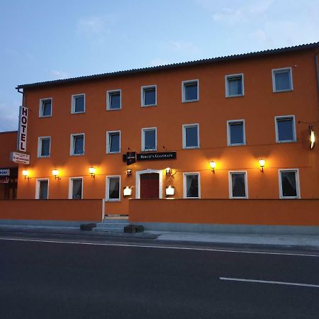 Hotel Naundorf Teuchern Exterior foto